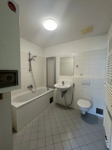 Moderne 4-Zi Wohnung mit Terrasse, WG-tauglich, 1100 Wien - Photo 4