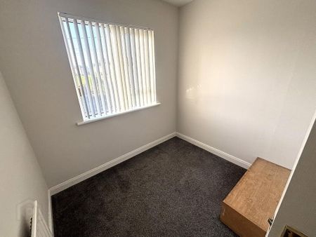 30 Harberton Park, Ballymena, BT43 6NF - Photo 3