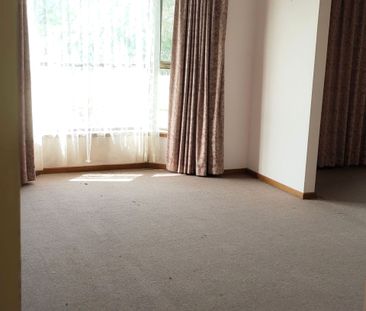 Spacious 4-Bedroom Family Home in Prime Melton South Location! Avai... - Photo 1