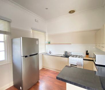 Low Maintenance Unit - Central To Town - Photo 2