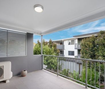 Greenslopes - Photo 1