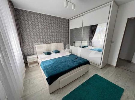 Apartament 2 camere, decomandat, parcare, zona Craiovita - Fotografie 3