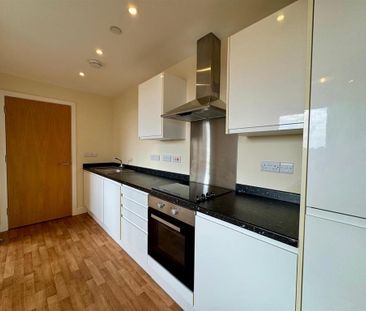 2 bedroom apartment to rent - Photo 3