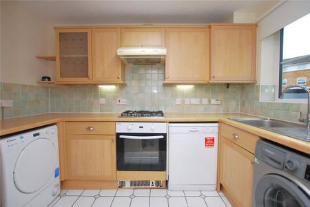 2 bedroom semi-detached house to rent - Photo 4