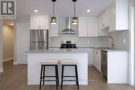 9 B GWYNNE AVENUE - Photo 4