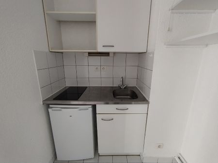 Location Appartement 2 pièces 32m² - Photo 4