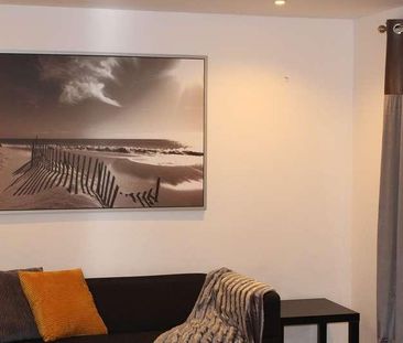 Bedroom Detached House In Winton, BH9 - Photo 2
