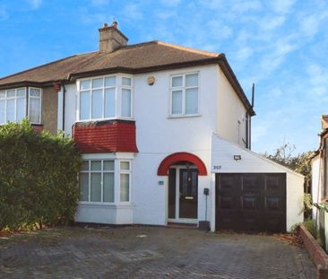 3 bedroom House To Let Total Size: 1217 SQ FT - Photo 2