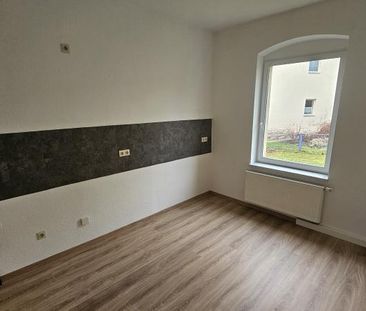 Schön helle, modernisierte 2-Zimmer-Wohnung mit komfortablem Zuschnitt - Photo 4
