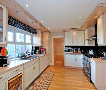 24 Northcote Avenue, AB15 7TN, Aberdeen - Photo 1