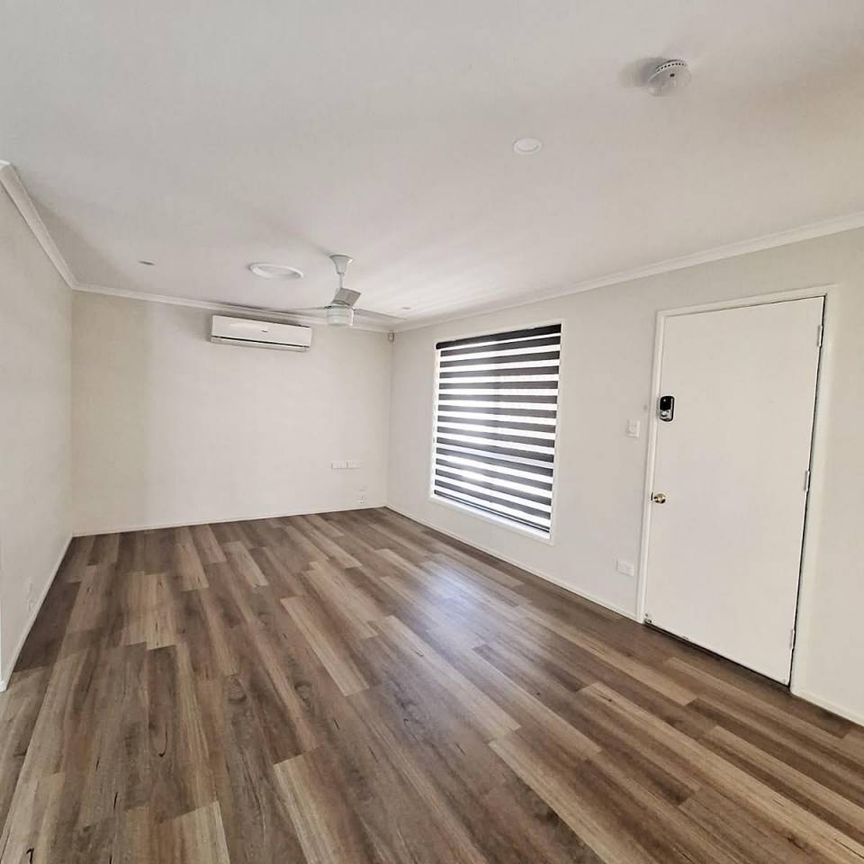 Move-In Ready - Perfect for Golfers, Caravaners, and Easy Living! - Photo 1