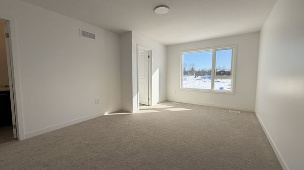 For Lease - 8 Red Oak Common, Cambridge, Ontario - Photo 1