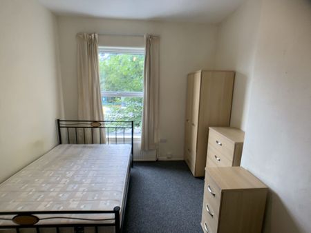 Kitchener Street, Huntington Road - P1098 - Photo 2