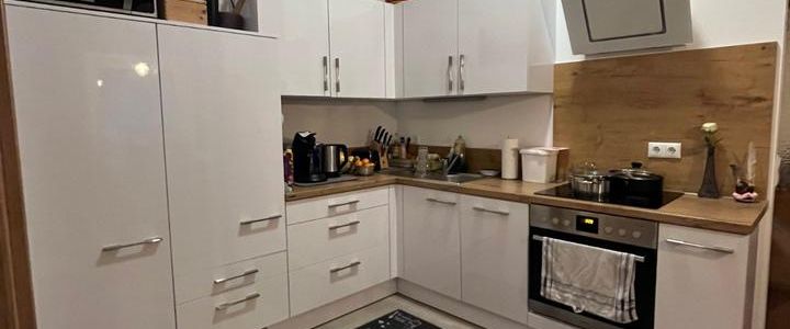 Aschau a. Inn: 3-Zimmer-Whg., ab 01.03.26, 70 qm, m. Garage! - Photo 1