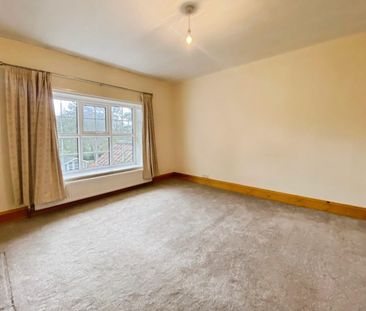 2 bedroom House To Let - Photo 2