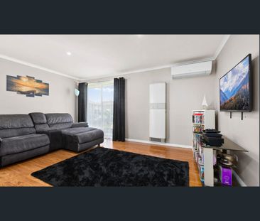 8 Ladava Court, Hastings, Vic 3915 - Photo 1