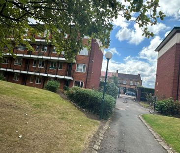Eccles New Road, Salford - Photo 2