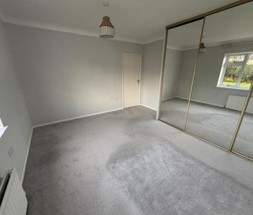 2 bedroom detached bungalow to rent - Photo 6