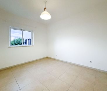Apartamento T2 com garagem para arrendamento em Portimão! - Photo 3