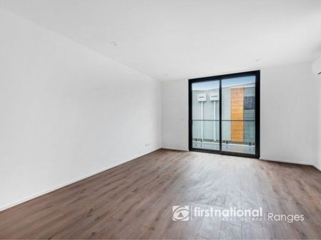 Modern Living with Convenience - Photo 2