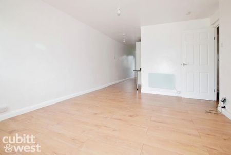 1 bedroom ground floor maisonette to rent - Photo 2