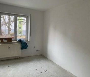 Wohnung im EG mit neuem Bad und ebenerdiger Dusche - Photo 2