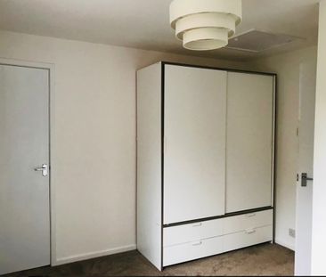 1 Bed Flat, Melton Avenue, LS10 - Photo 2