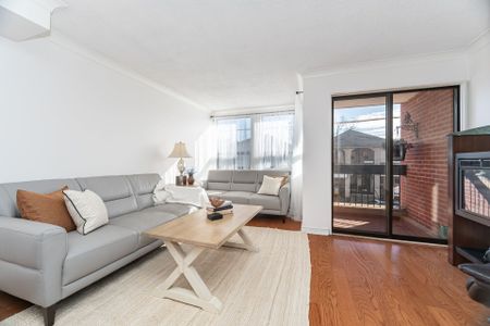 For Lease - 2112 Queen Street Unit# 10, Toronto, Ontario - Photo 4