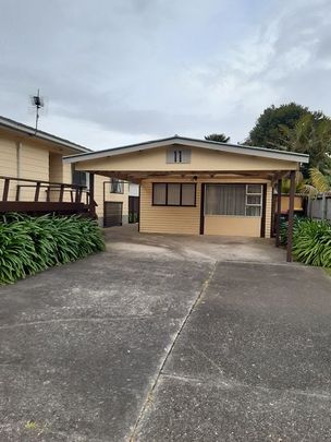 Half Moon Bay 3 bedrooms with rumpus - Photo 1