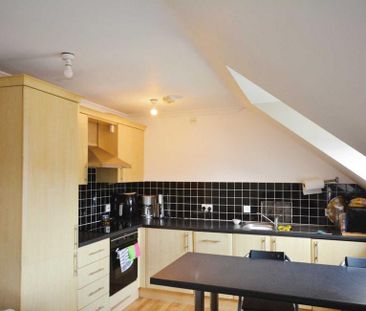 2 bedroom apartment to rent - Photo 5