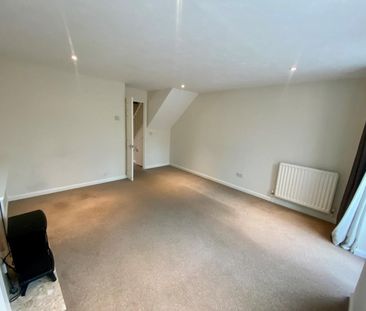 2 bedroom House To Let - Photo 3