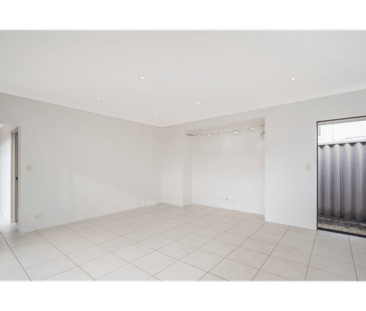Modern, spacious and secure home - Photo 2