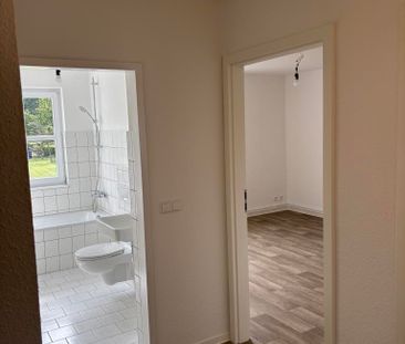 Wohnen im Grünen: 3-Zimmer-Wohnung mit Badewanne - Photo 1