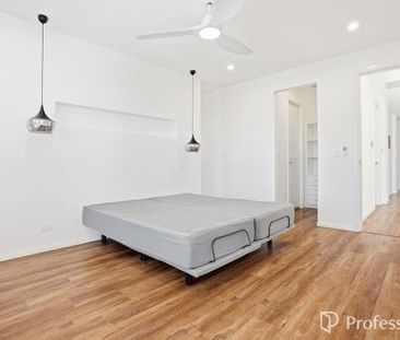 Modern Family Home in Box Hill - Photo 1