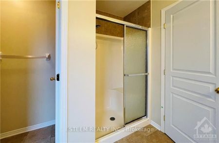 For Lease - 105 CHEYENNE Way, Barrhaven, Ontario - Photo 5