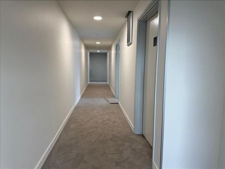 1 pièce - 34 m² - 6ème étage - Colocation non autorisée - Photo 3