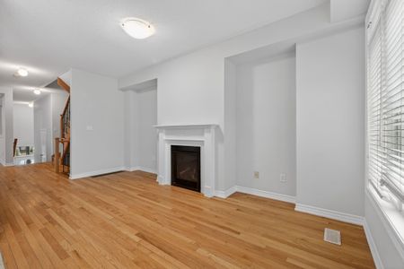 For Lease - 19 Sunset Terrace, Vaughan, Ontario - Photo 4