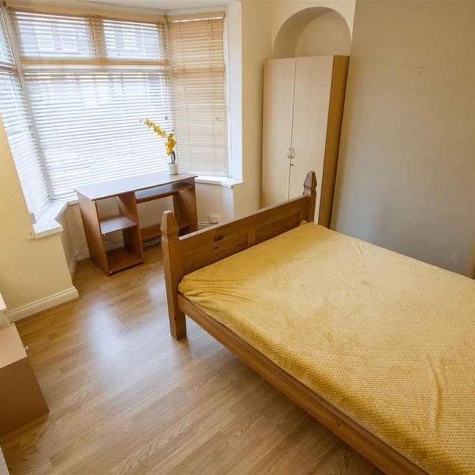 4 bedroom house to rent - Photo 1