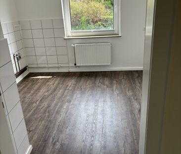 Gut geschnittene 4-Zimmer-Wohnung in Giesen! - Photo 5