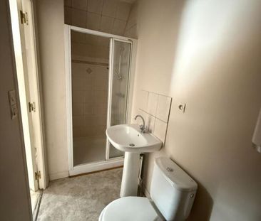 Location Maison 2 pièces 26m² MORTAIN BOCAGE 50140 - Photo 2