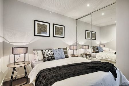 2-BED 1-BATH, NOT FURNISHED - Photo 5