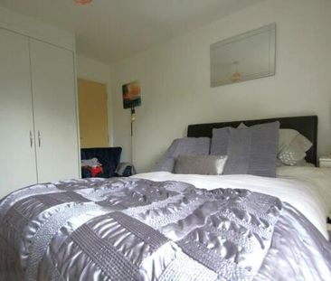 Cardinal Place, Woking - 1 bedroomProperty for lettings - Seymours - Photo 2