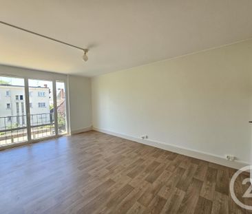 Location Appartement 3 pièces 64m² CHATEAUROUX 36000 - Photo 2
