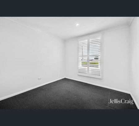 1005A Gregory Street, Lake Wendouree, Vic 3350 - Photo 3