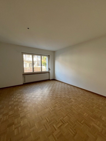 4.0-Zimmer-Wohnung an ruhiger und zentraler Lage in Thun zu vermieten! - Foto 2