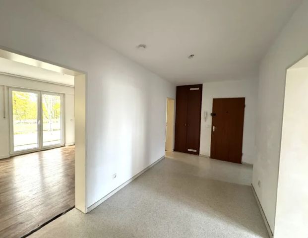 Großzügige Erdgeschosswohnung mit Balkon in Bredeney! - Foto 1