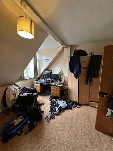 6 bedroom semi-detached house to rent - Photo 4