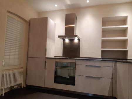 A louer à Sion vieille ville - bel appartement refait à neuf - Photo 4