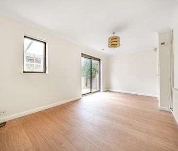 2 bedroom semi-detached house to rent - Photo 1