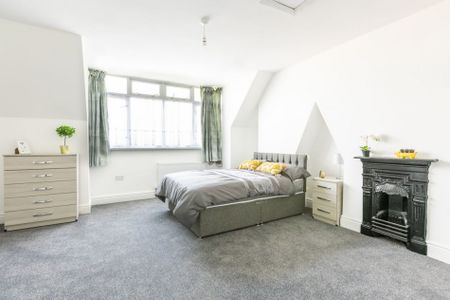 39 Park Road, Rugby - Photo 3